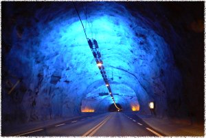 [Nel tunnel di 24 km.]