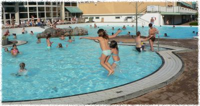 [La piscina del campeggio ad Uppsala]